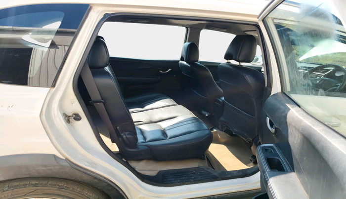 2016 Honda BR-V 1.5L I- DTEC VX, Diesel, Manual, 2,32,552 km, interior