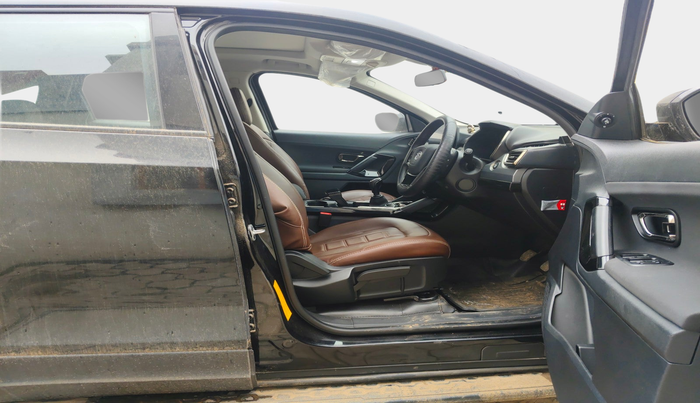 2023 Tata Harrier XT PLUS 2.0L KRYOTEC DARK EDITON, Diesel, Manual, 11,118 km, interior