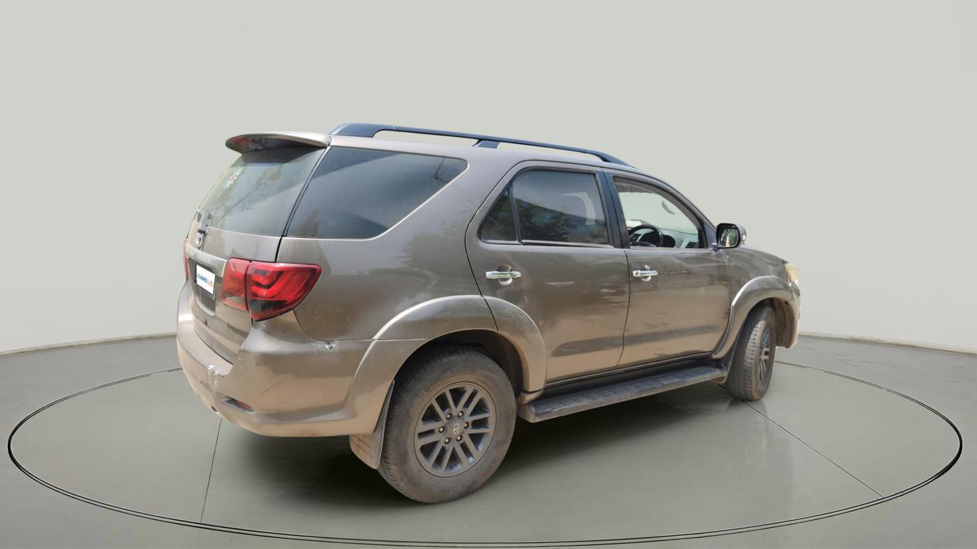 2016 Toyota Fortuner 3.0 4X4 AT, Diesel, Automatic, 2,12,217 km, exterior