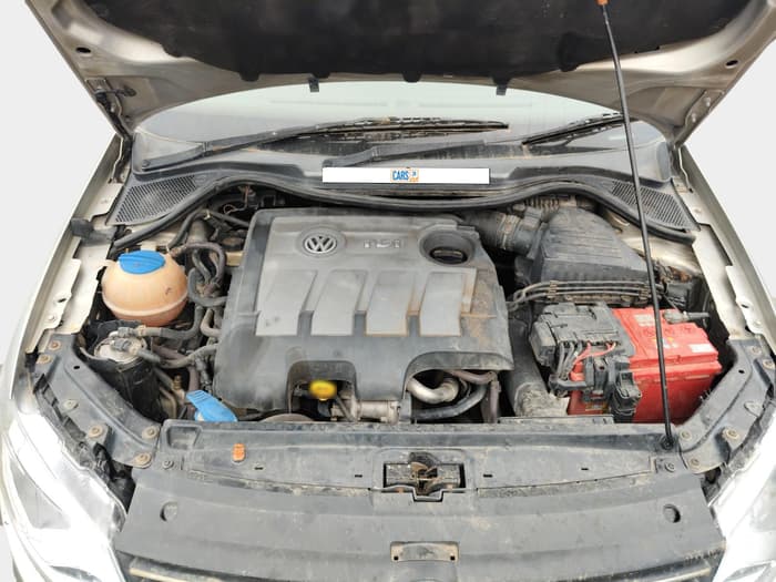 2013 Volkswagen Vento COMFORTLINE DIESEL 1.6, Diesel, Manual, 2,74,897 km, exterior