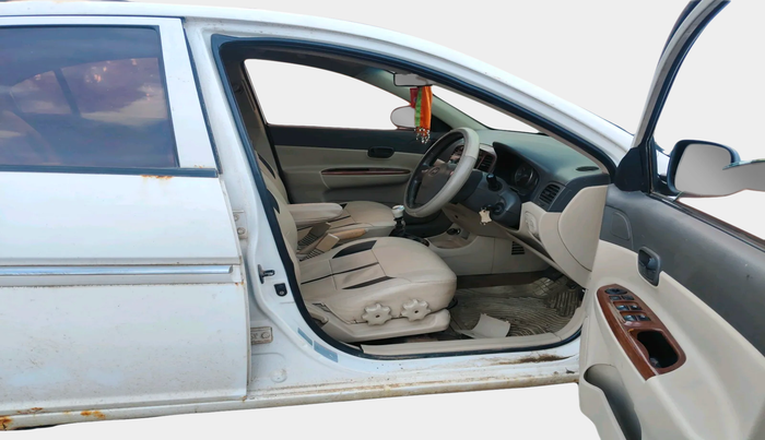 2010 Hyundai Verna TRANSFORM 1.5 SX CRDI, Diesel, Manual, 1,19,334 km, interior