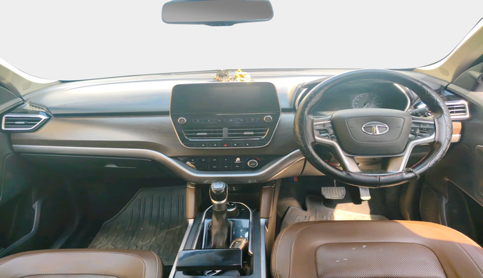 2022 Tata Harrier XZA PLUS 2.0L, Diesel, Automatic, 1,11,975 km, interior