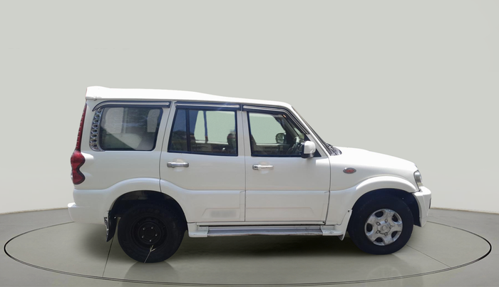 2011 Mahindra Scorpio SLE, Diesel, Manual, 98,220 km, exterior
