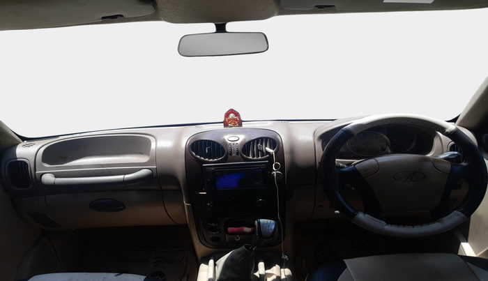 2011 Mahindra Scorpio SLE, Diesel, Manual, 98,220 km, interior