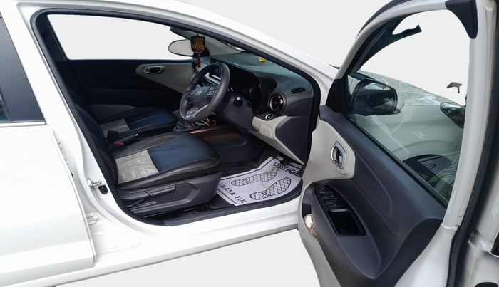 2024 Hyundai AURA SX 1.2 CNG, Petrol, Manual, 31,462 km, interior