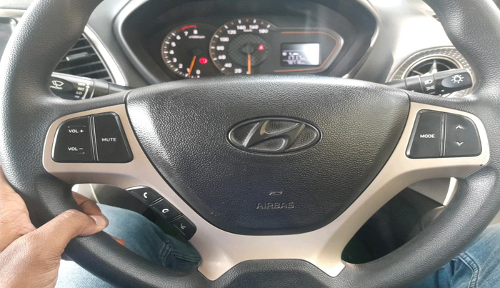 2019 Hyundai NEW SANTRO SPORTZ CNG, CNG, Manual, 78,716 km, interior