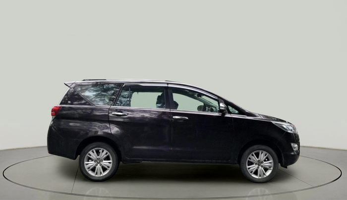 2016 Toyota Innova Crysta 2.4 ZX 7 STR, Diesel, Manual, 1,41,663 km, exterior