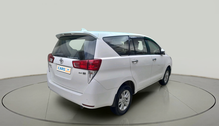 2020 Toyota Innova Crysta 2.4 VX 8 STR, Diesel, Manual, 1,73,431 km, exterior