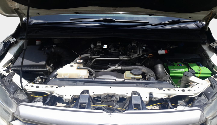 2020 Toyota Innova Crysta 2.4 VX 8 STR, Diesel, Manual, 1,73,431 km, exterior