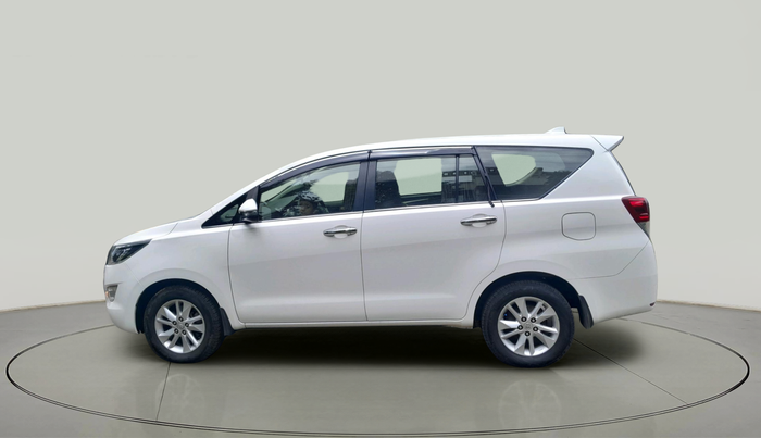 2020 Toyota Innova Crysta 2.4 VX 8 STR, Diesel, Manual, 1,73,431 km, exterior