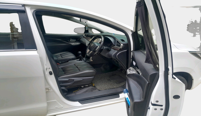 2020 Toyota Innova Crysta 2.4 VX 8 STR, Diesel, Manual, 1,73,431 km, interior