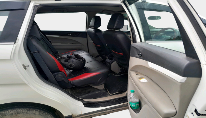 2018 Mahindra MARAZZO M6 8 STR, Diesel, Manual, 1,15,486 km, interior