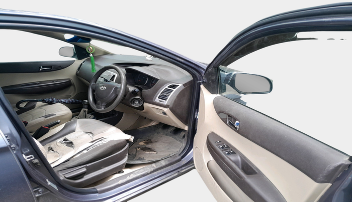 2011 Hyundai i20 MAGNA 1.2, Petrol, Manual, 82,067 km, interior