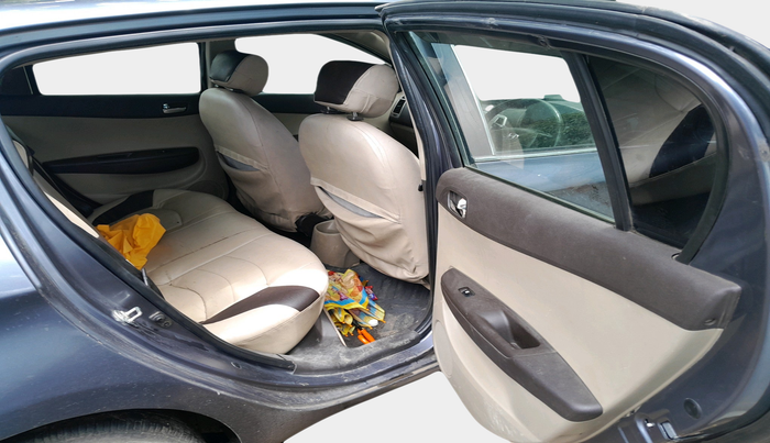 2011 Hyundai i20 MAGNA 1.2, Petrol, Manual, 82,067 km, interior
