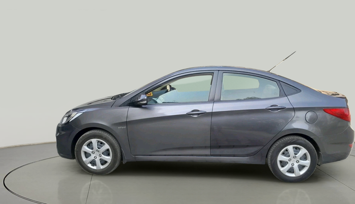 2011 Hyundai Verna FLUIDIC 1.4 VTVT, Petrol, Manual, 1,44,412 km, exterior