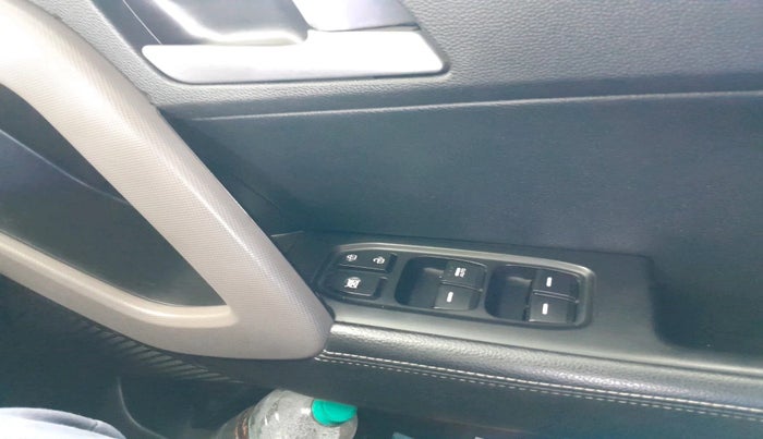 2018 Hyundai Creta SX (O) 1.6 PETROL, Petrol, Manual, 35,220 km, interior