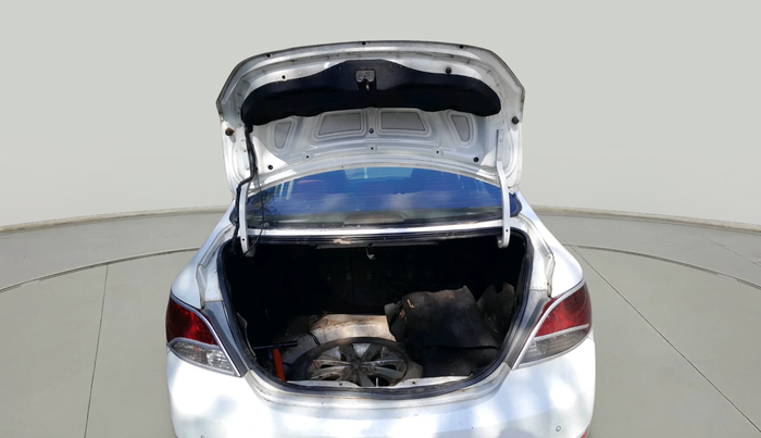 2011 Hyundai Verna FLUIDIC 1.6 CRDI SX AT, Diesel, Automatic, 1,04,191 km, exterior