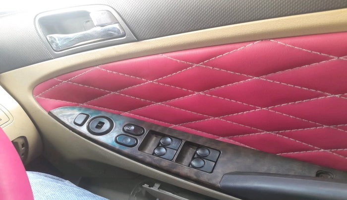 2011 Hyundai Verna FLUIDIC 1.6 CRDI SX AT, Diesel, Automatic, 1,04,191 km, interior