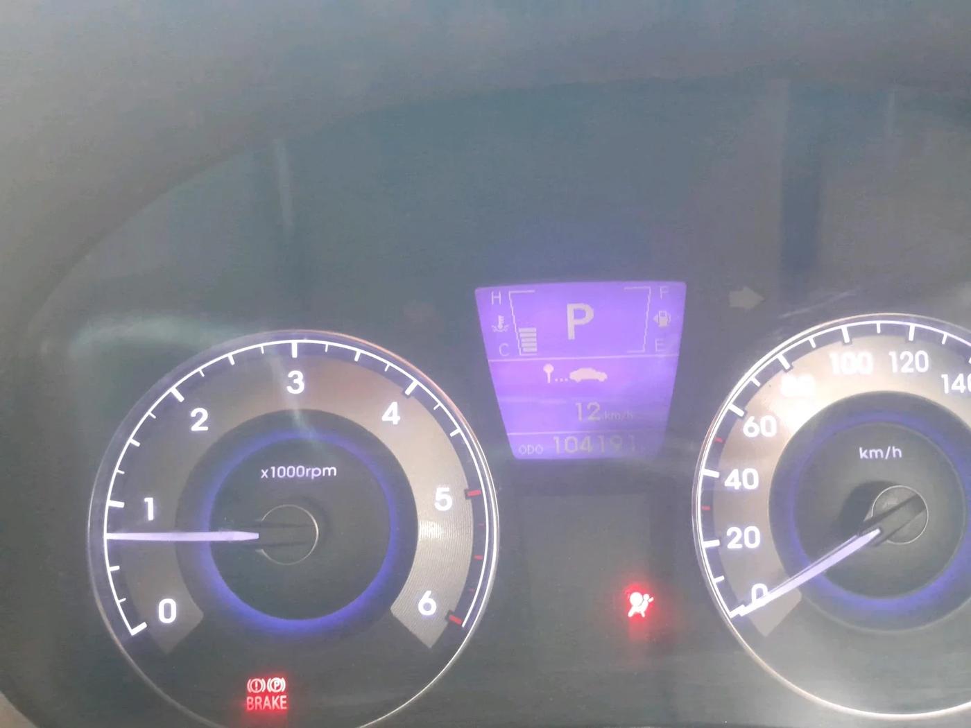 2011 Hyundai Verna FLUIDIC 1.6 CRDI SX AT, Diesel, Automatic, 1,04,191 km, interior