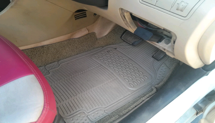 2011 Hyundai Verna FLUIDIC 1.6 CRDI SX AT, Diesel, Automatic, 1,04,191 km, interior