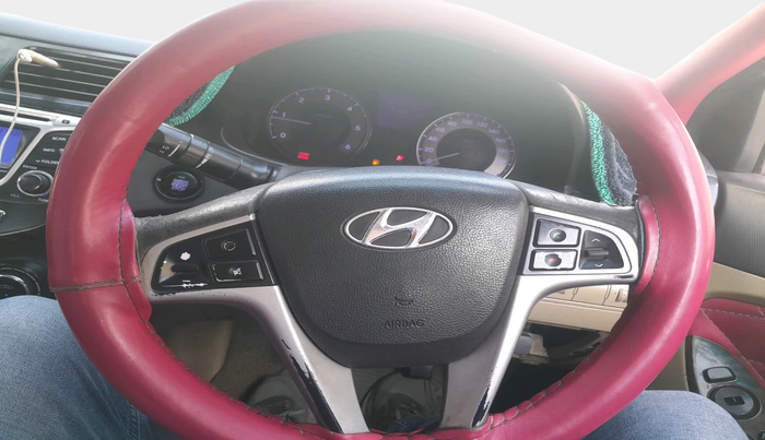 2011 Hyundai Verna FLUIDIC 1.6 CRDI SX AT, Diesel, Automatic, 1,04,191 km, interior