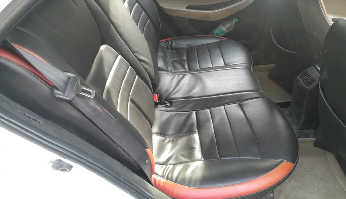 2014 Hyundai Elite i20 ASTA 1.2, Petrol, Manual, 1,04,631 km, interior