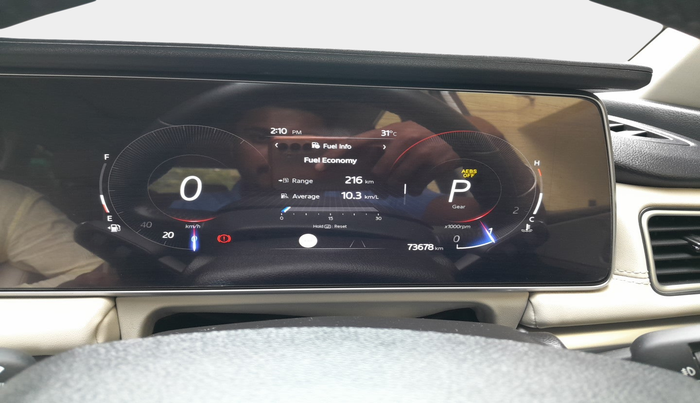 2023 Mahindra XUV700 AX 7 D AT 7 STR, Diesel, Automatic, 73,678 km, interior