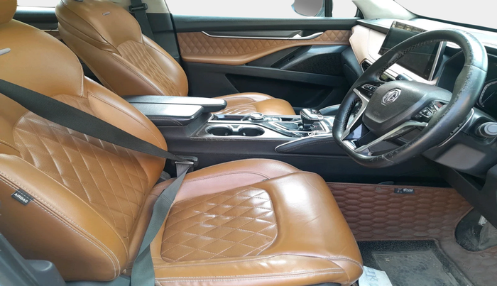 2020 MG GLOSTER SAVVY 6 STR 2.0 TWIN TURBO 4WD, Diesel, Automatic, 2,17,235 km, interior