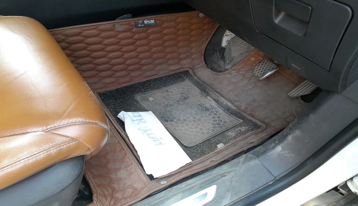 2020 MG GLOSTER SAVVY 6 STR 2.0 TWIN TURBO 4WD, Diesel, Automatic, 2,17,235 km, interior