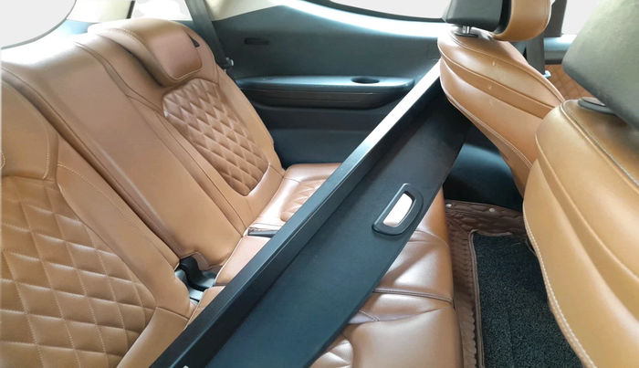 2020 MG GLOSTER SAVVY 6 STR 2.0 TWIN TURBO 4WD, Diesel, Automatic, 2,17,235 km, interior