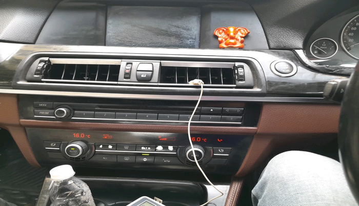 2011 BMW 5 Series 520D 2.0, Diesel, Automatic, 86,718 km, interior