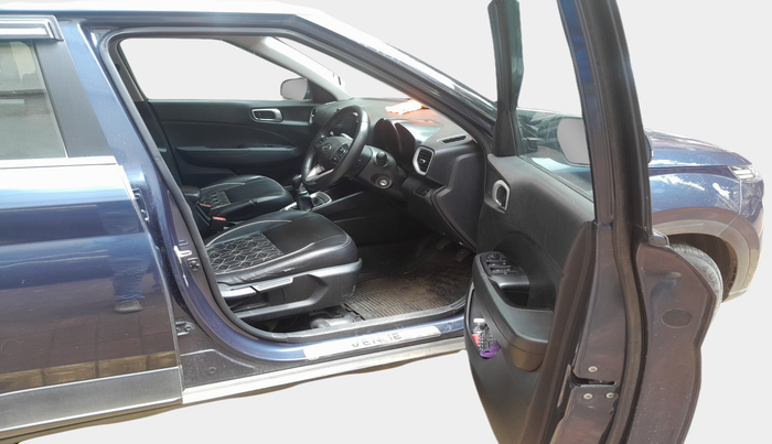 2020 Hyundai VENUE SX 1.0 TURBO, Petrol, Manual, 59,334 km, interior