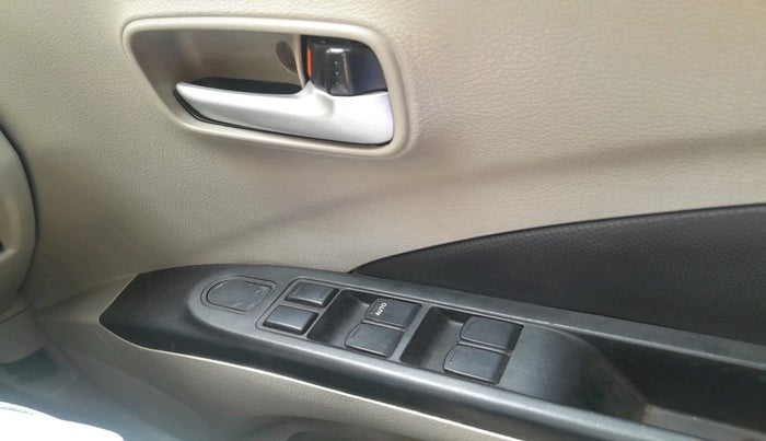 2016 Maruti Celerio VXI CNG, CNG, Manual, 1,42,737 km, interior