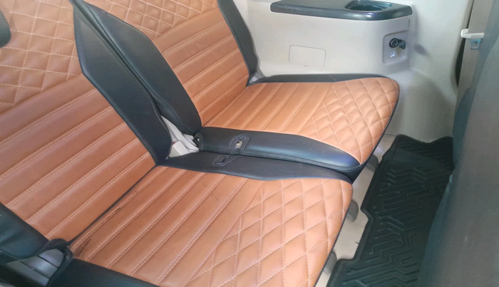 2022 Maruti Ertiga ZXI  CNG, Petrol, Manual, 48,441 km, interior