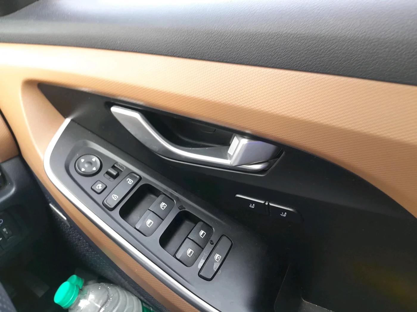 2024 Hyundai ALCAZAR Signature 6 STR 1.5 Diesel Automatic, Diesel, Automatic, 28,925 km, interior