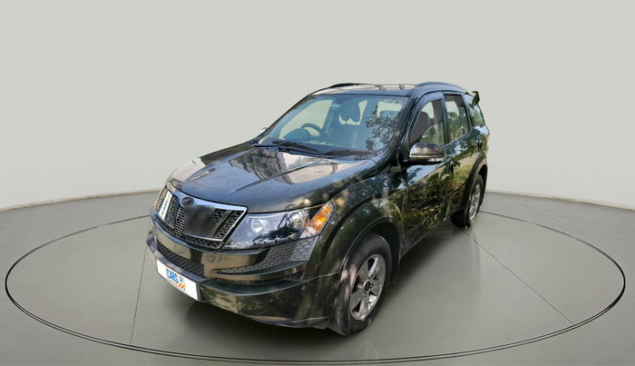 2011 Mahindra XUV500 W8, Diesel, Manual, 2,16,913 km, exterior