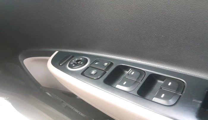 2015 Hyundai Xcent S 1.1 CRDI, Diesel, Manual, 1,13,206 km, interior