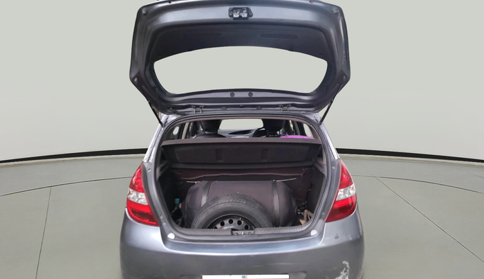 2011 Hyundai i20 MAGNA 1.2, Petrol, Manual, 85,068 km, exterior