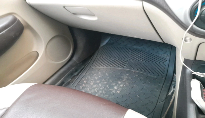 2011 Hyundai i20 MAGNA 1.2, Petrol, Manual, 85,068 km, interior