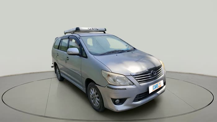 2013 Toyota Innova 2.5 VX 8 STR, Diesel, Manual, 2,23,000 km, exterior