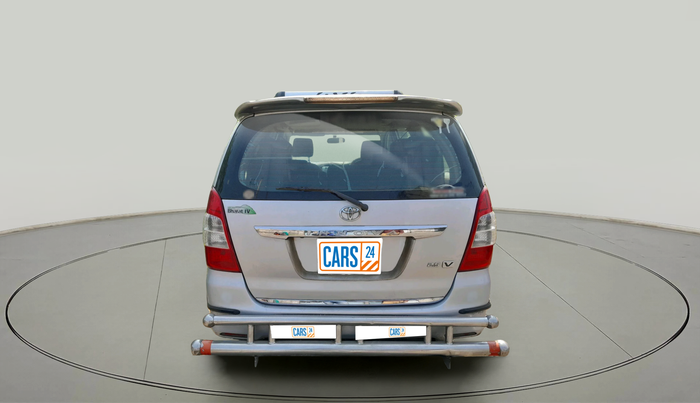 2013 Toyota Innova 2.5 VX 8 STR, Diesel, Manual, 2,23,000 km, exterior