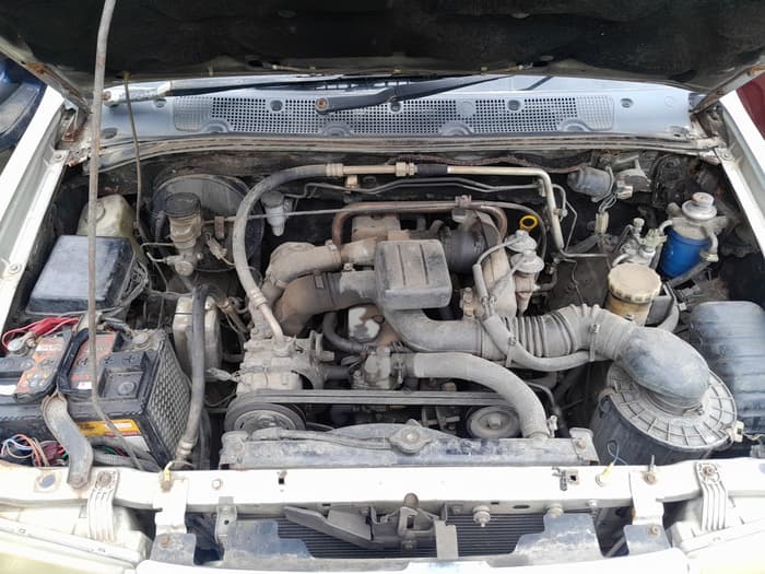 2010 Chevrolet Tavera LS B3 10 STR BS II, Diesel, Manual, 3,87,830 km, exterior