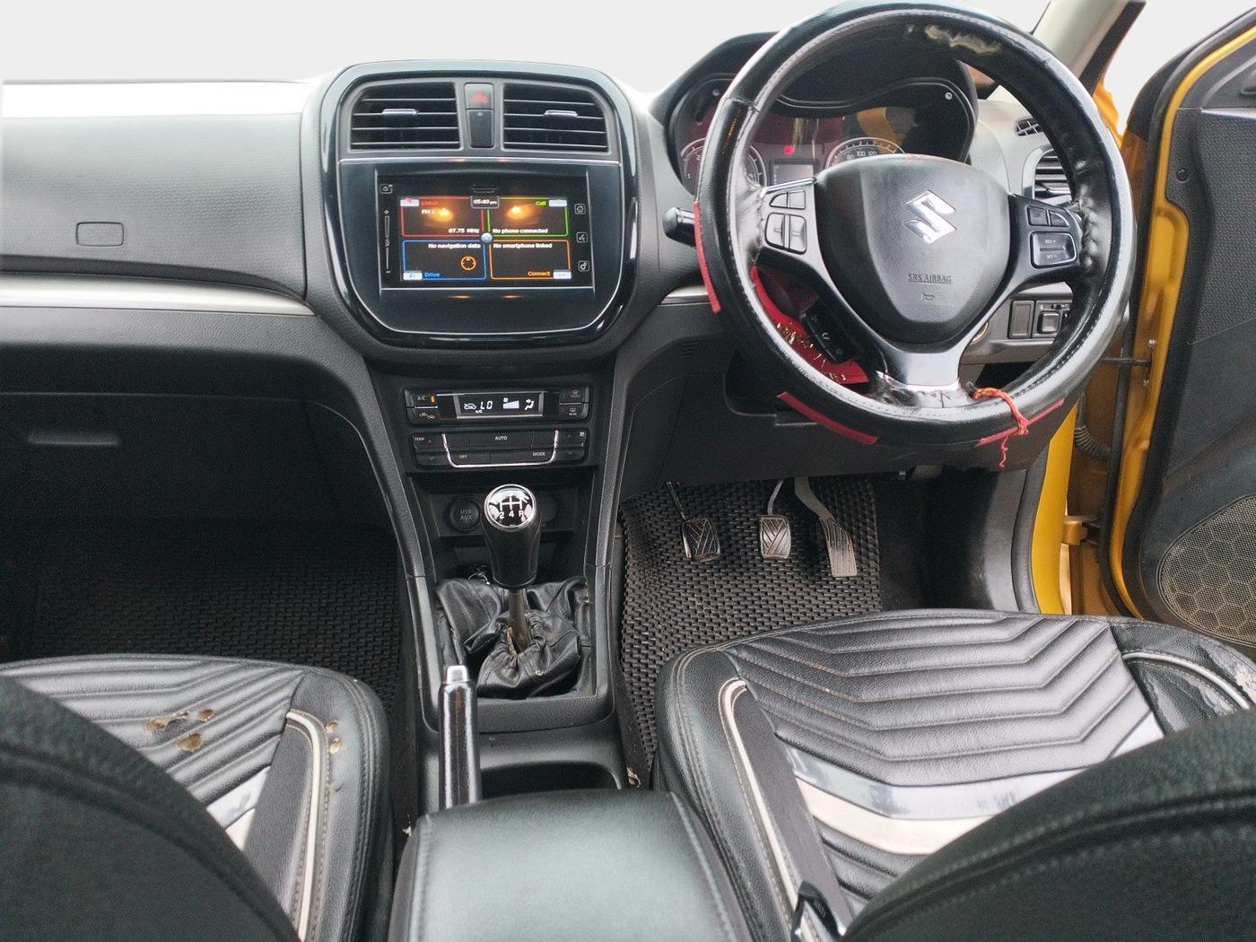 2018 Maruti Vitara Brezza ZDI PLUS DUAL TONE, Diesel, Manual, 73,969 km, interior