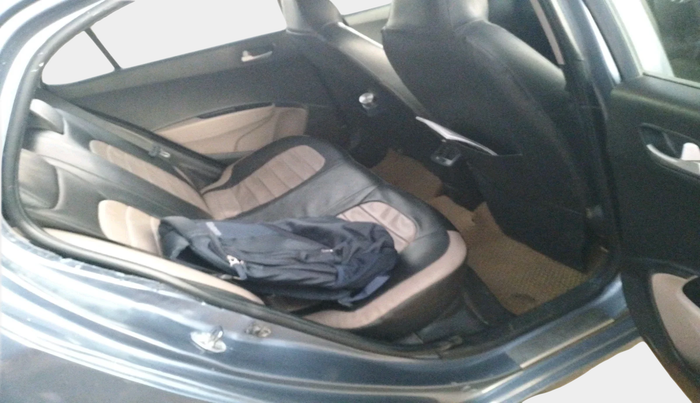 2015 Hyundai Grand i10 SPORTZ 1.2 KAPPA VTVT, Petrol, Manual, 1,11,542 km, interior