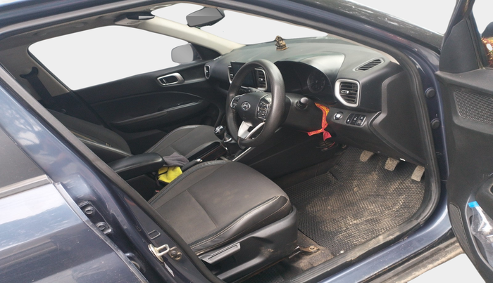 2019 Hyundai VENUE SX 1.0 TURBO, Petrol, Manual, 75,116 km, interior