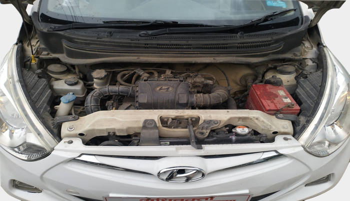 2015 Hyundai Eon SPORTZ, Petrol, Manual, 1,06,151 km, exterior