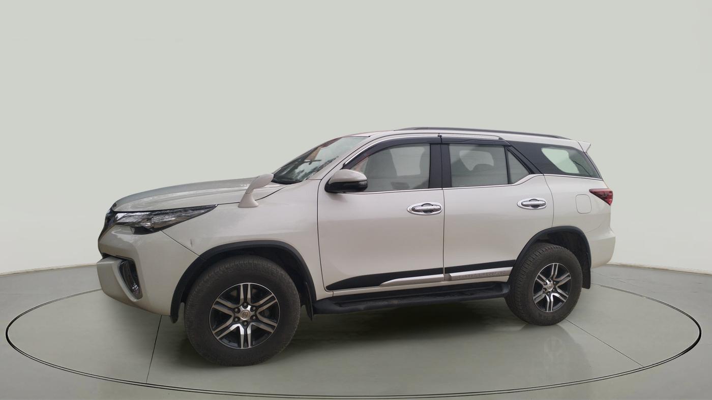2019 Toyota Fortuner 2.8 4X2 AT, Diesel, Automatic, 1,19,439 km, exterior