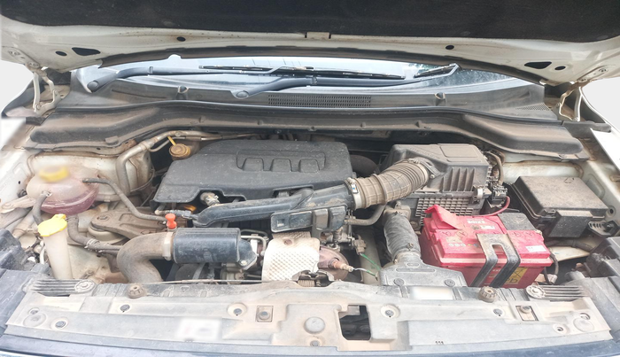 2020 Mahindra XUV300 W8 1.2 PETROL, Petrol, Manual, 61,907 km, exterior