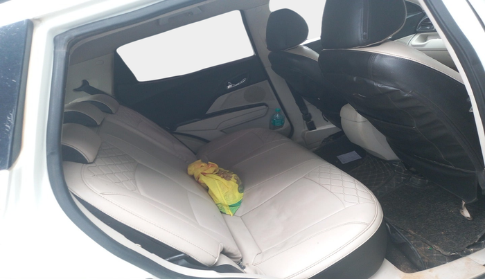 2020 Mahindra XUV300 W8 1.2 PETROL, Petrol, Manual, 61,907 km, interior