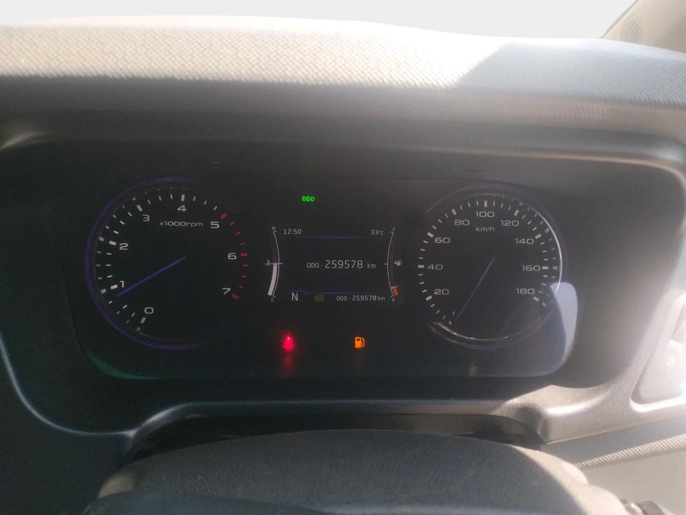 2018 Mahindra MARAZZO M6 8 STR, Diesel, Manual, 2,59,578 km, interior
